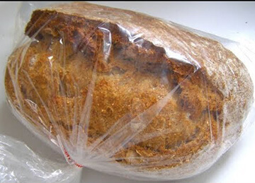 Срок годности хлеба: условия и время хранения по ГОСТу подобных изделий, включая ржаную выпечку, период реализации, и какие факторы на него влияют?
