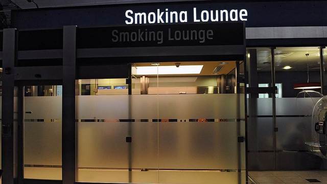 Места для курения в аэропортах Внуково, Шереметьево и Домодедово: можно ли использовать обычные сигареты и продукцию iqos, есть ли зоны Айкос и где они расположены?