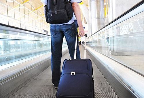 Провоз багажа в самолетах: правила, допустимый размер и вес чемодана на одного человека, нормы и что можно провезти, что нельзя брать, сколько стоит перегруз?