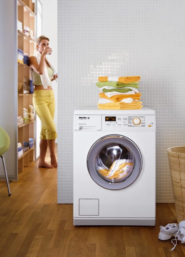 Срок службы стиральной машины, в том числе автомат: средний период эксплуатации, что влияет на время работы техники Индезит, Самсунг, Бош, lg, Атлант, candy (Канди)?