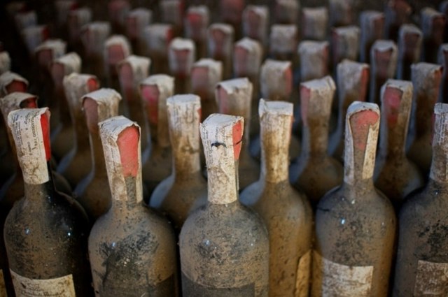 Срок годности вина сухого и иного: есть ли, сколько составляет, если бутылка закрыта или распечатана, имеет ли смысл пить просроченный продукт, и условия хранения