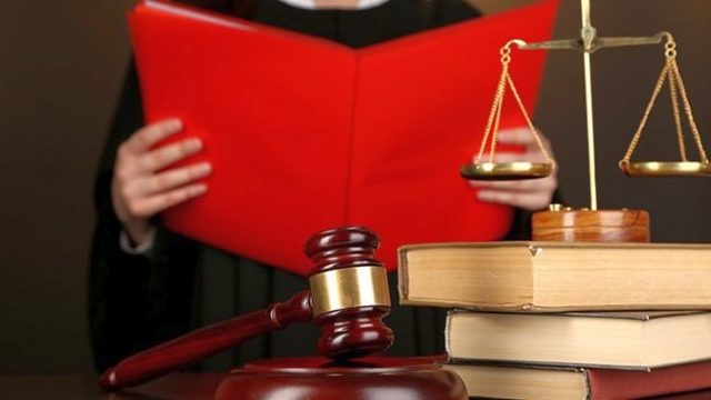 Отвод судьи в гражданском процессе: основания и образец заявления