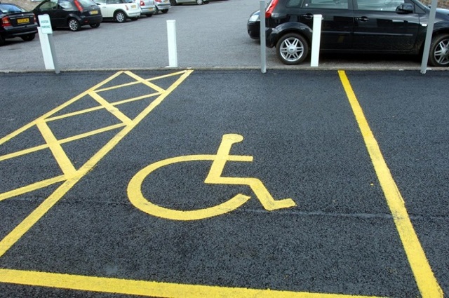 Бесплатная парковка для инвалидов 1, 2 и 3 группы в 2022 году: льготы, как оформить и получить
