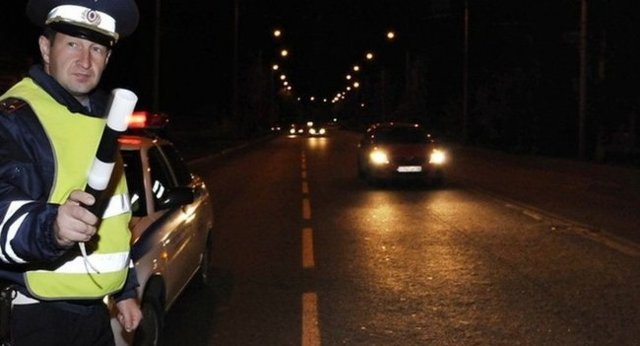 Имеют ли право сотрудники гибдд останавливать машины в ночное время