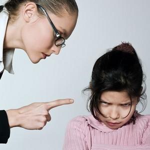 Что делать если преподаватель оскорбляет и унижает студента