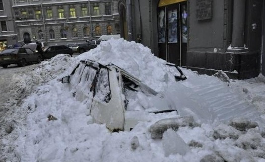 Что делать, если автомобиль повредили при уборке снега