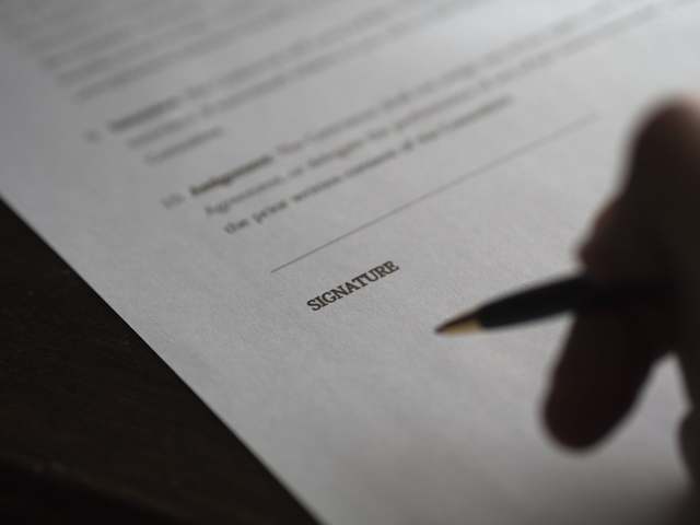 Как правильно подписывать документы как подписывать за директора 2023