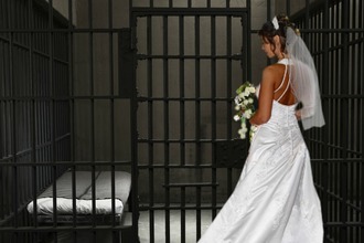 Сложно Ли Развестись Если Муж Или Жена Сидят В Тюрьме И Как Это Сделать В 2023 Году