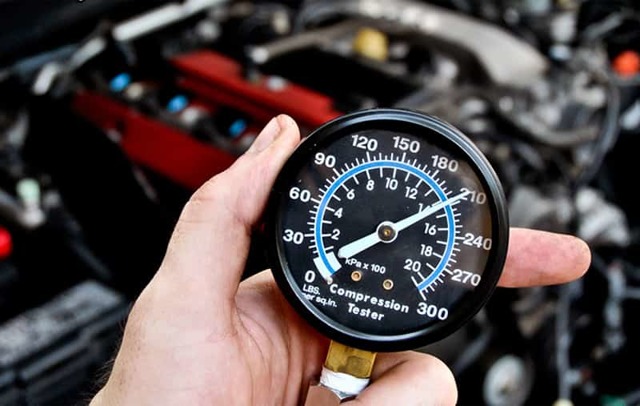 Проверка компрессии двигателя компрессометром и без. О чем говорит компрессия в ДВС