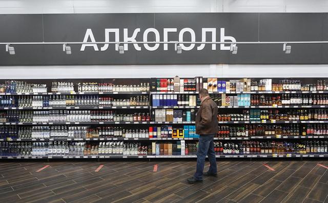 Продажа алкоголя в Москве: время 2023, до скольки и со скольки, часы, когда можно купить спиртное в магазинах