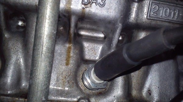 Как снять, проверить стартер ВАЗ 2106, ремонт своими руками, почему щелкает и не крутит, замена реле, инструкции с видео и фото