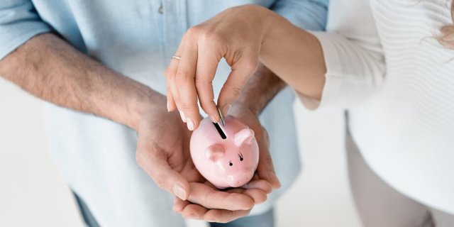 Как тратить семейные деньги: советы психологов и экономистов