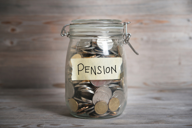 Пассивный доход на пенсии: куда вкладываться